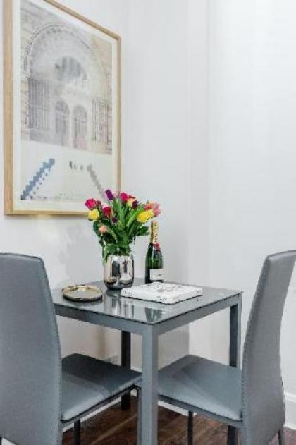 Elegant studio in Marylebone London - image 6