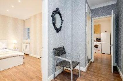 Elegant Marylebone 1 bed London - image 16