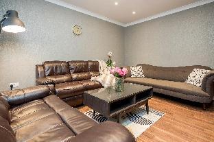 Elegant Marylebone 1 bed London - image 3