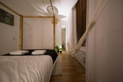 The Hammock Lodge Holborn by the Design Traveller - image 17