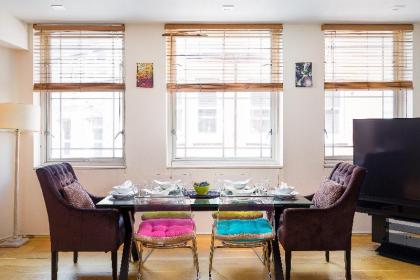 Spacious 2-bedroom apartment in Mayfair London