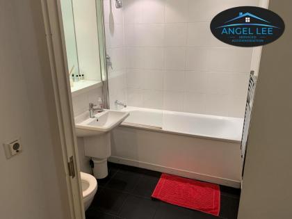 Angel Lee Serviced Accommodation Diego London 1 Bedroom Apartment - image 13