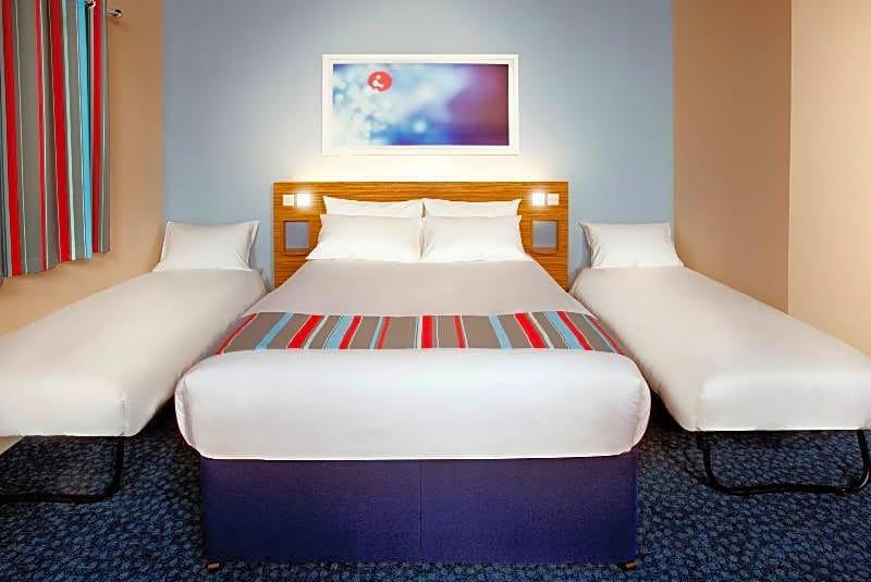 Travelodge London Kings Cross Royal Scot Hotel - image 6