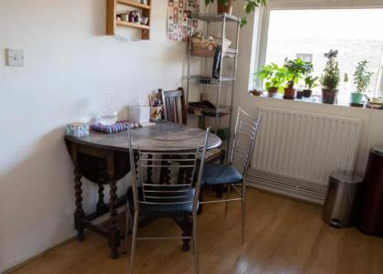 Characterful 1 Bedroom Flat Close to DLR - image 14