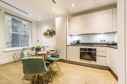 one bedroom walking distance to The Strand - image 4