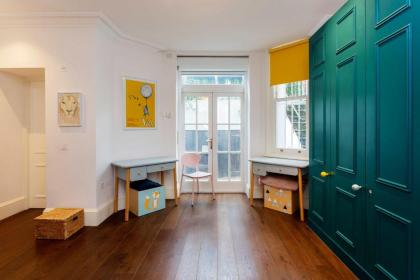 Veeve - Colourful Comfort in Earls Court - image 18