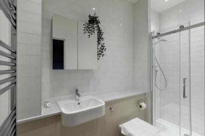 homely – Central London West End Apartments - image 8