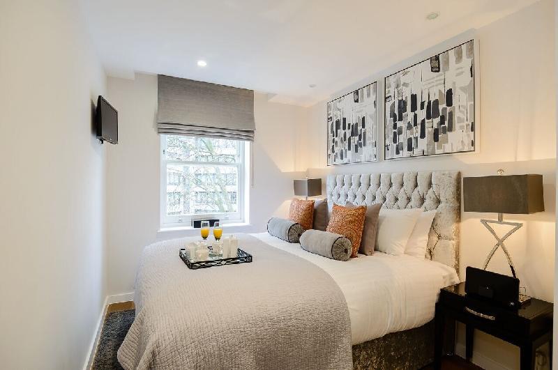 Stunning 1bedroom South Kensington - main image