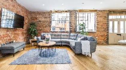 Stunning two bed stones throw to  Oxford Street - image 14