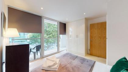 Spacious Serviced Apartments Canary Wharf - image 8