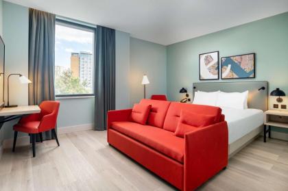 Hyatt Place London City East - image 2