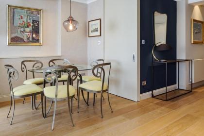 Beautiful 2 Bedroom 2 Bath Flat in South Kensington - image 17