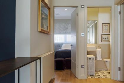 Beautiful 2 Bedroom 2 Bath Flat in South Kensington - image 19