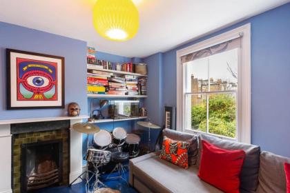 Lovely 4-Bedroom House near Portobello - image 14