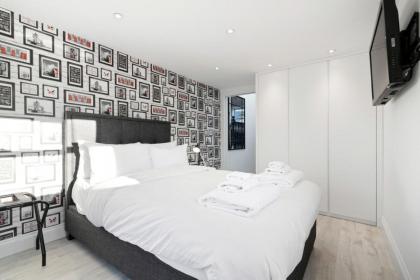 Lovely Newly-Renovated 3 Bedroom Apartment in Fulham - image 8