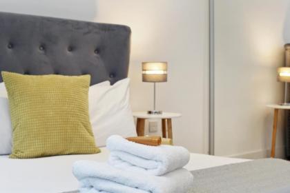 Lux 2 & 3 Bed Apartments in Camden Town FREE WIFI by City Stay Aparts London - image 11