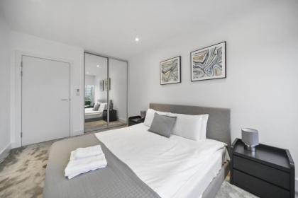 Lux 2 & 3 Bed Apartments in Camden Town FREE WIFI by City Stay Aparts London - image 17