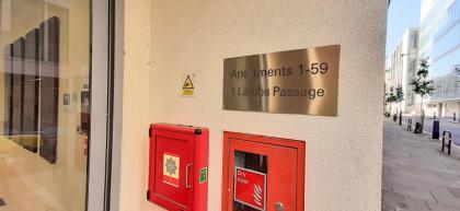 One Bed Serviced Apartment Moorgate - image 11