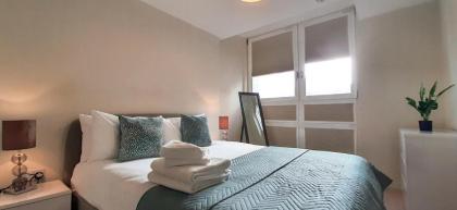 One Bed Serviced Apartment Moorgate - image 19