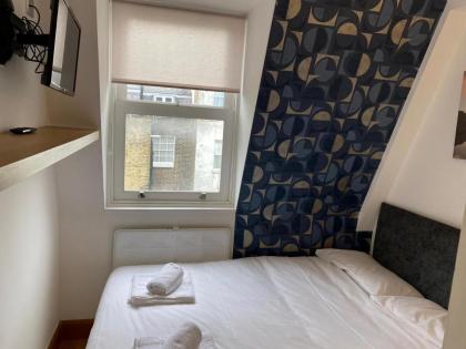 F406- Great Studio for 2 Near Hyde Park 