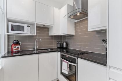 Cosy 1 Bed Apartment next to Liverpool Street Station FREE WIFI By City Stay Aparts London - image 8