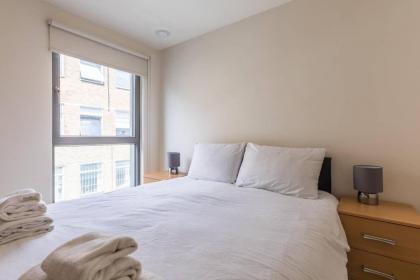 Bright and Modern 3 Bed Apartment Hyde Park Central London - image 12