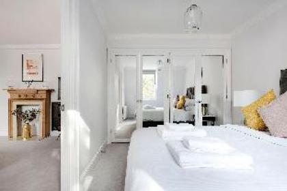 The Wellington Suite next to Sloane Square - image 2