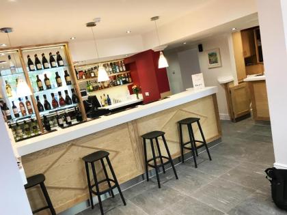 Gidea Park Hotel - image 4