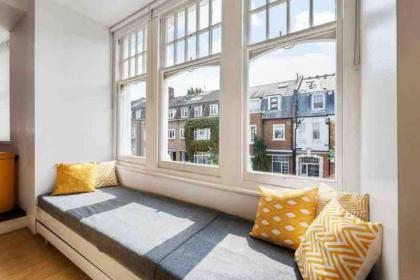 Luxury Apartment in Belsize Park - image 14