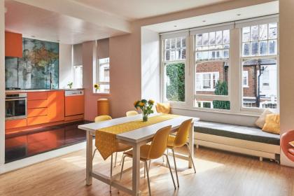 Luxury Apartment in Belsize Park - image 4