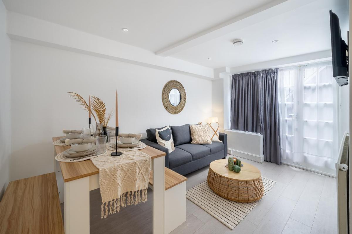 Central London Gem - 2 Bed Flat - main image