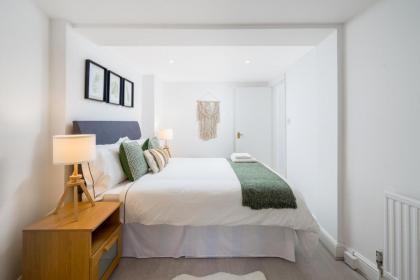 Central London Gem - 2 Bed Flat - image 14