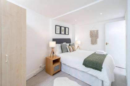 Central London Gem - 2 Bed Flat - image 2