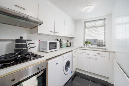 Central London Gem - 2 Bed Flat - image 8