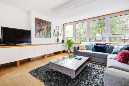 Modern Notting Hill 2 Bedroom Near Royal Oak tube - image 8