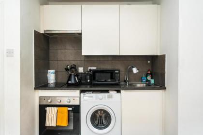 Super 1BD Flat minutes from Kings Cross Station - image 11