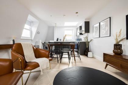 The Margravine Maisonette - Modern & Bright 2BDR Flat - image 19