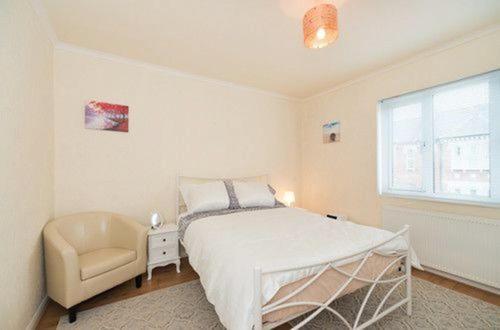 TDM Bachelot Lettings Ltd - image 4