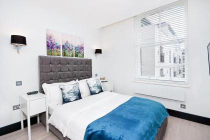 Heinze Flat 402 - One bedroom fourth floor flat By City Living London 