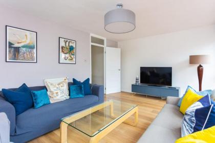 Spacious Central 3 Bedroom Apartment in Old Street - image 16