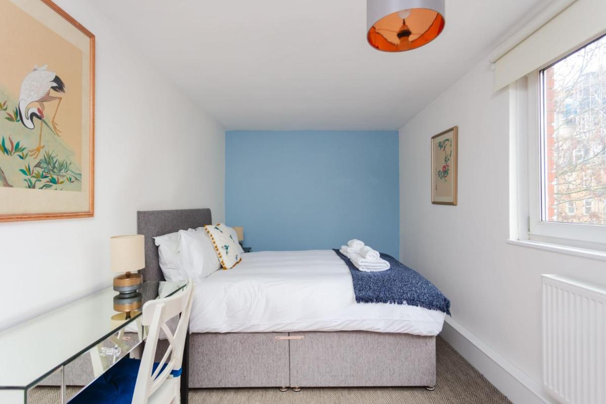 Spacious Central 3 Bedroom Apartment in Old Street - image 7