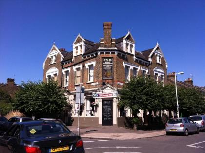 Forest Gate Hotel - image 13