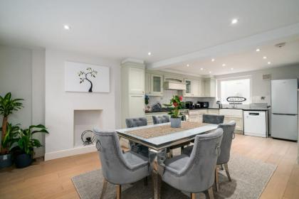 GuestReady - Family Home with Garden for 6 - image 15