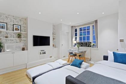 Trendy 1 Bedroom Apartment in the Heart of London - image 12