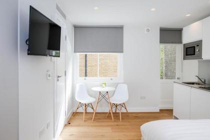 Cromwell Serviced Apartments - image 17