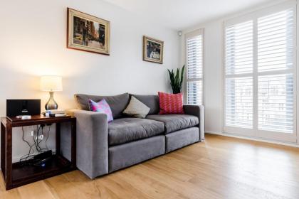 Bright 2 Bedroom Apartment Marylebone - image 7