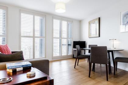 Bright 2 Bedroom Apartment Marylebone - image 8