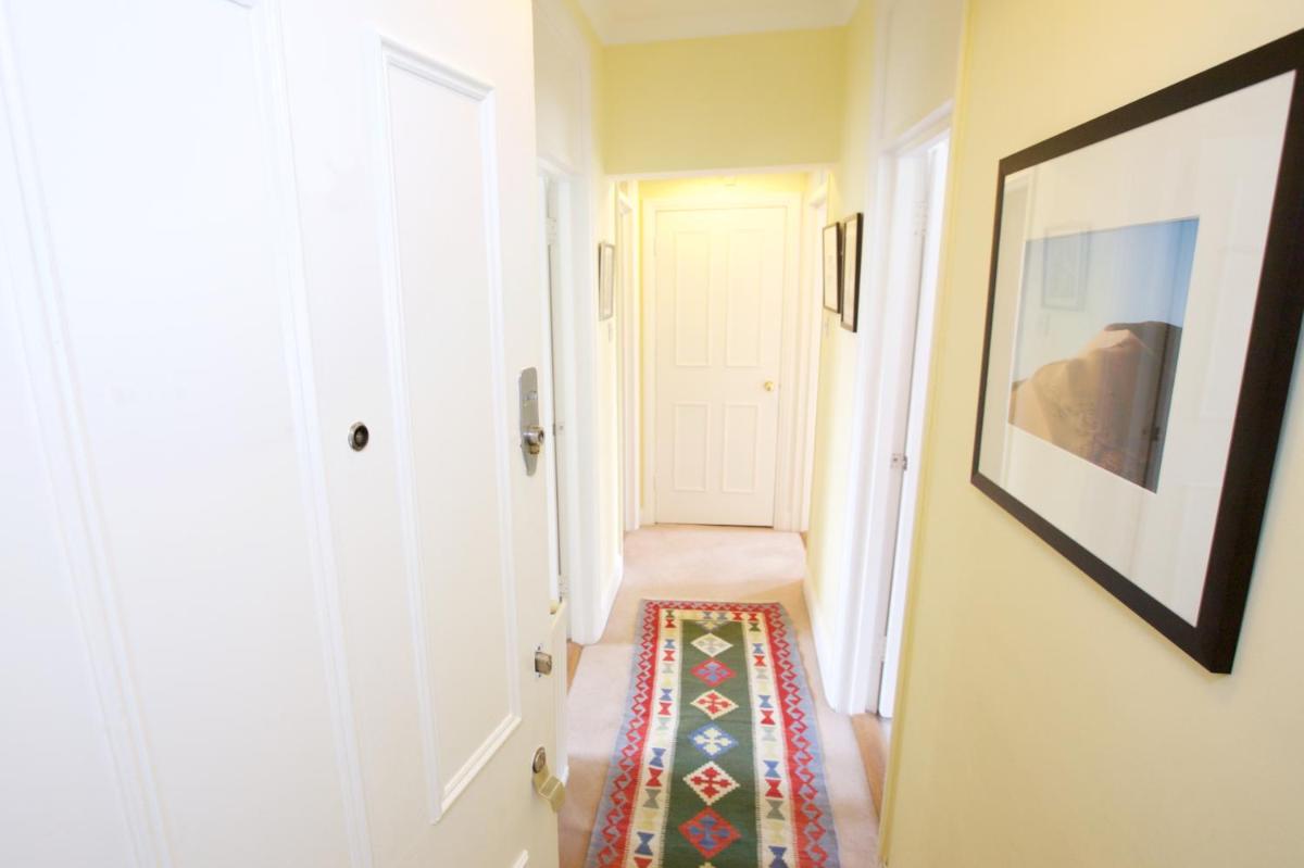 Luxurious 2BR flat in Pimlico near Warwick sq. - main image