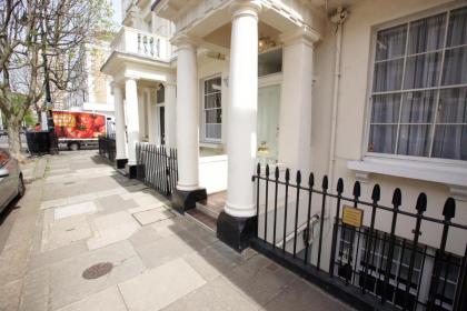 Luxurious 2BR flat in Pimlico near Warwick sq. - image 11