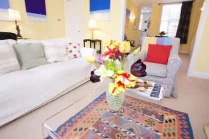 Luxurious 2BR flat in Pimlico near Warwick sq. - image 14